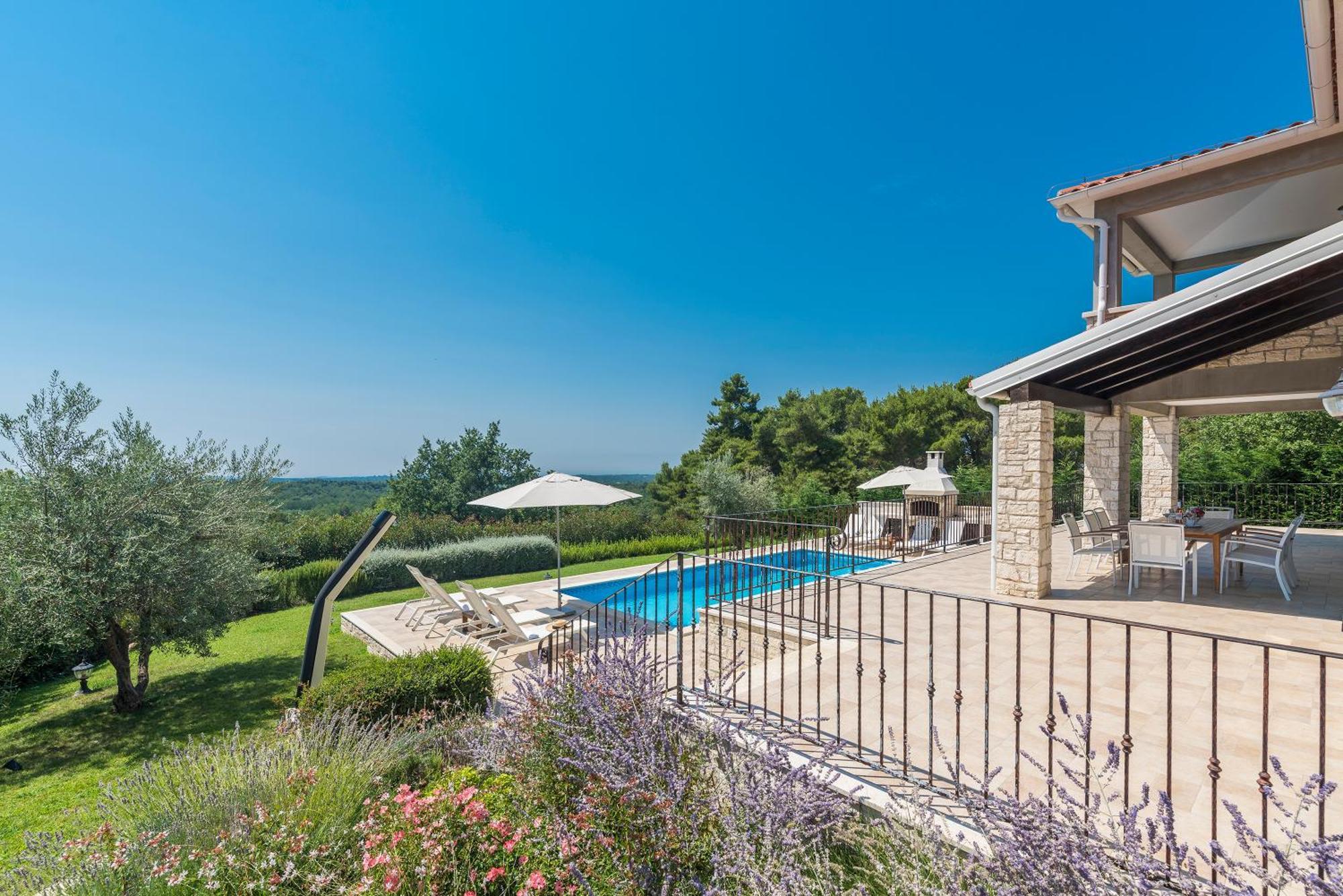 Villa Sterpazzi - Near Porec With Sea View, Private Jacuzzi, Sauna And Pool Višnjan Buitenkant foto